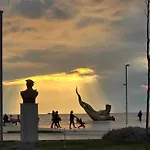 アパート Big Seaside ドゥラス